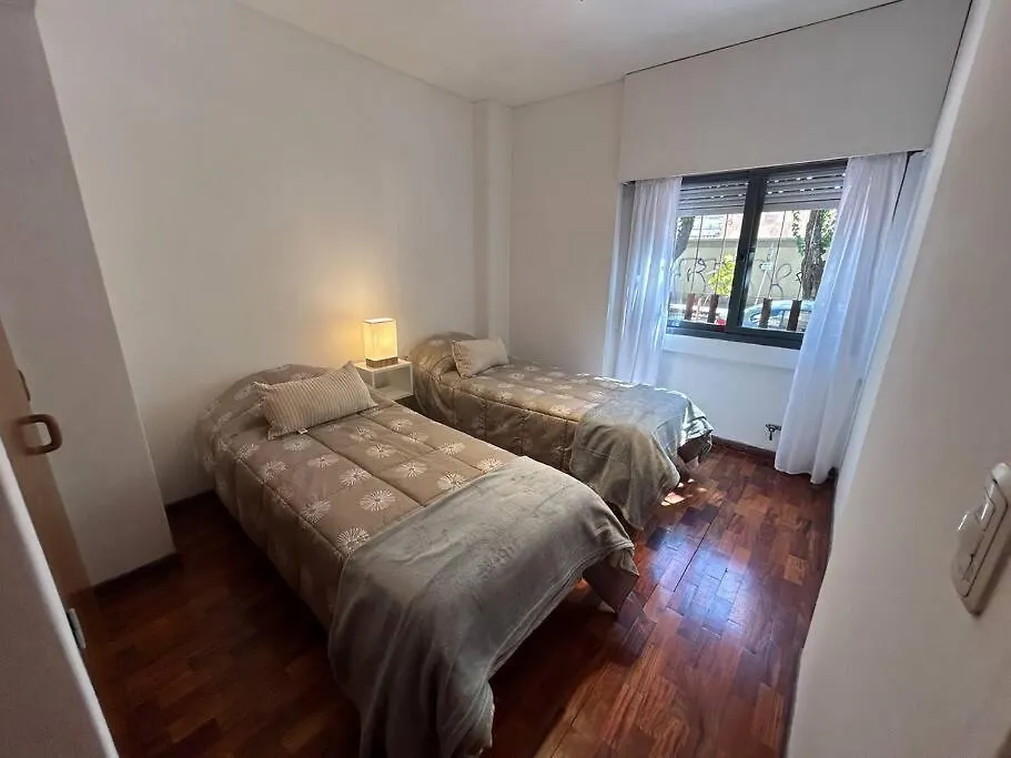 Dpto En Mendoza Centro Frente Plaza Independenciaアパートメント アパート