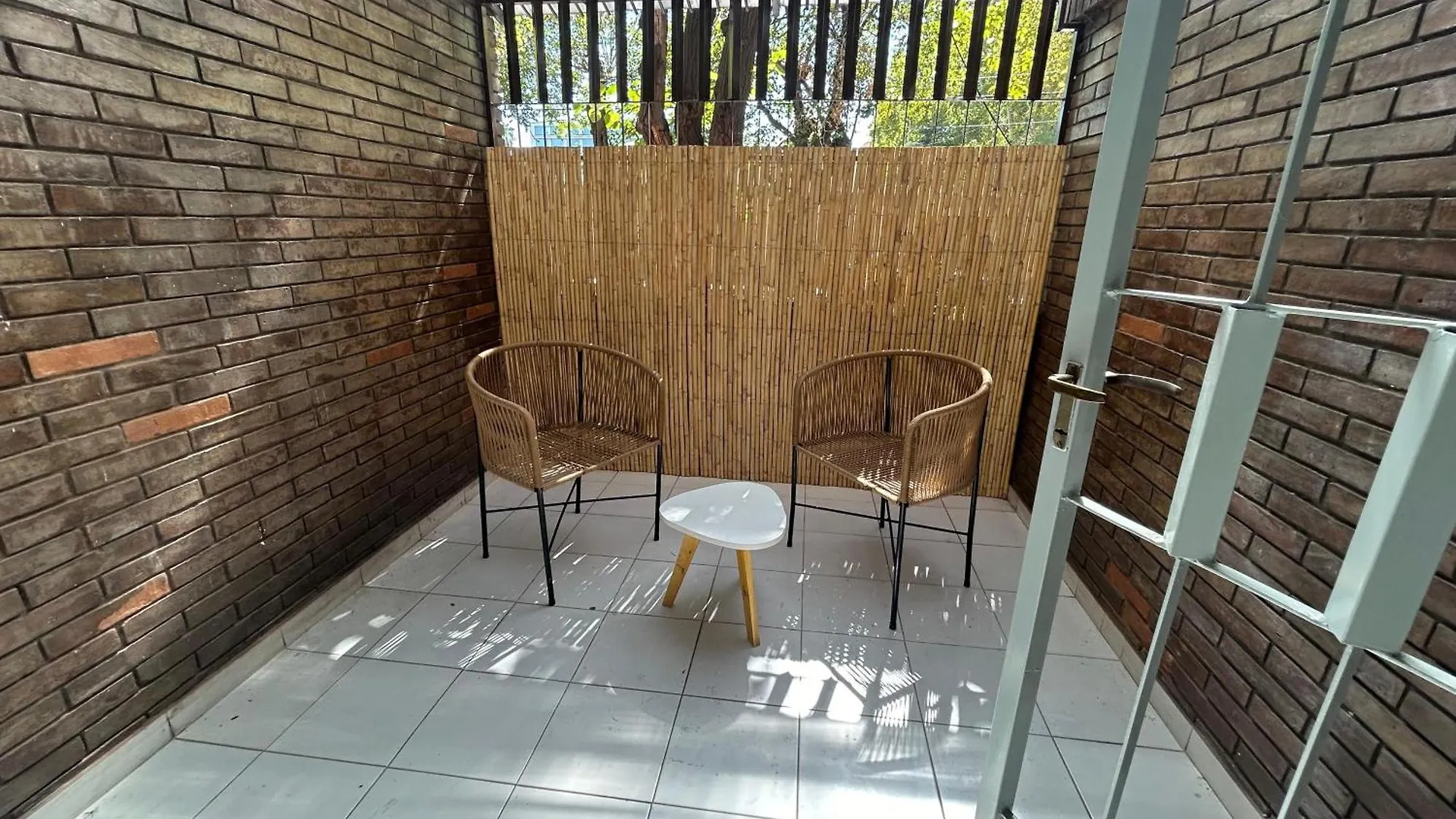 Dpto En Mendoza Centro Frente Plaza Independenciaアパートメント アパート